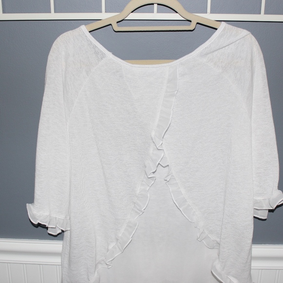 White 3/4 sleeve knit top - Picture 2 of 3